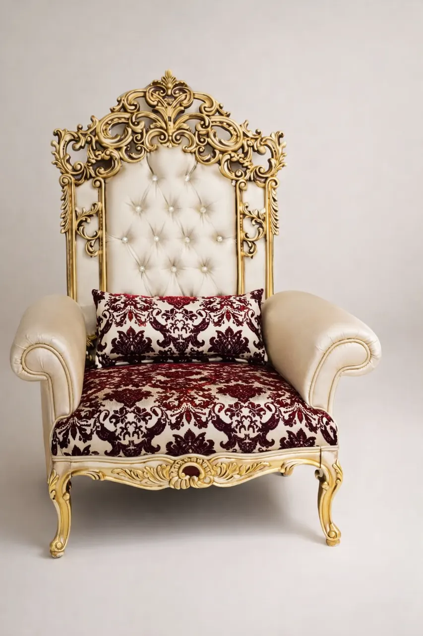 Altın Oymalı Taht Berjer